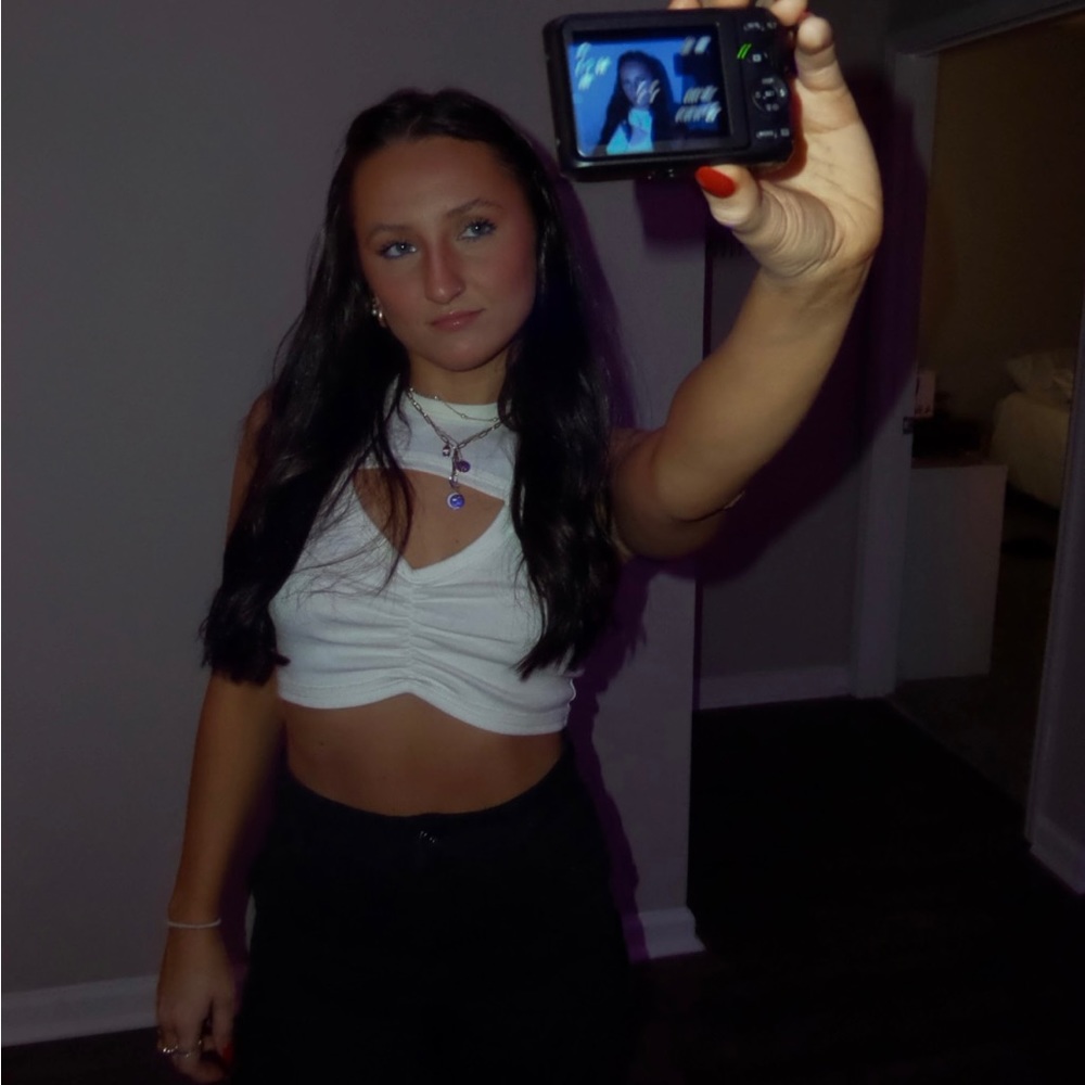 cut out crop top